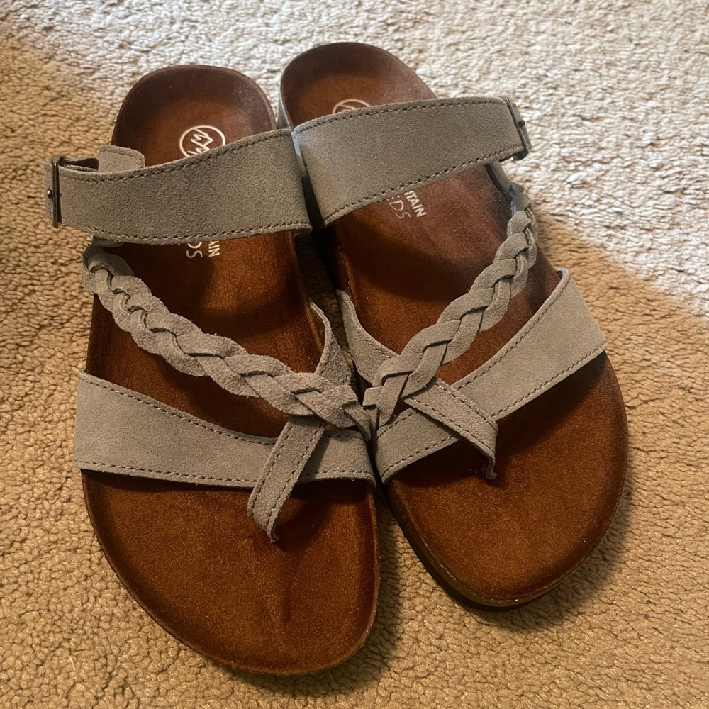 White Mountain Hazy Footbed Sandals
